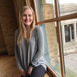 Meet your Posher, Courtney